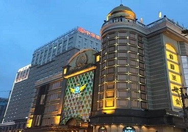 三亚市最大顶级出名高端豪华KTV会所-皇冠伯爵KTV顶级体验点评